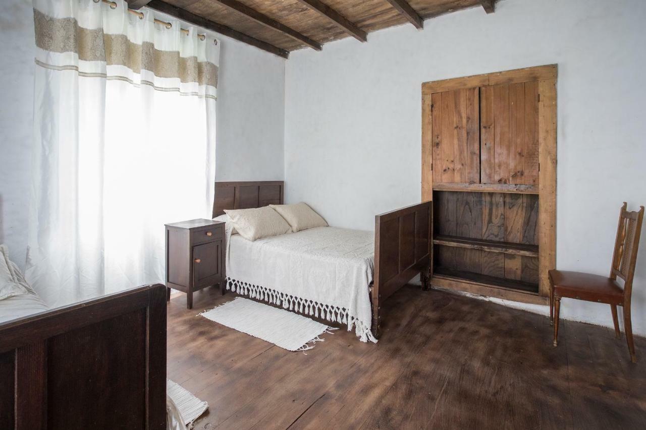 A Fonte Das Bodas Samos Exteriör bild