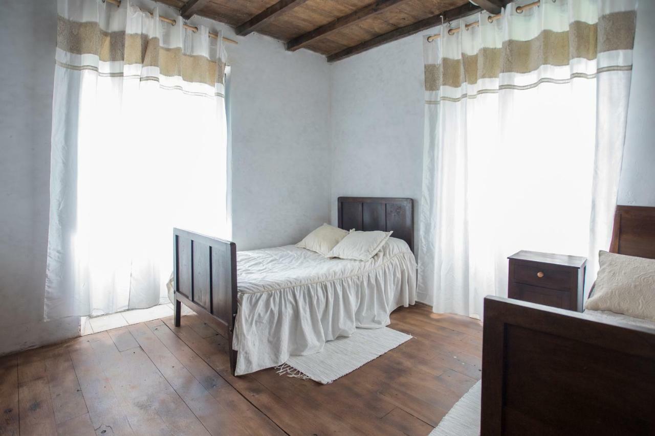 A Fonte Das Bodas Samos Exteriör bild